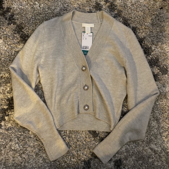 H&M Sweaters - H&M cardigan XS NWT NEW